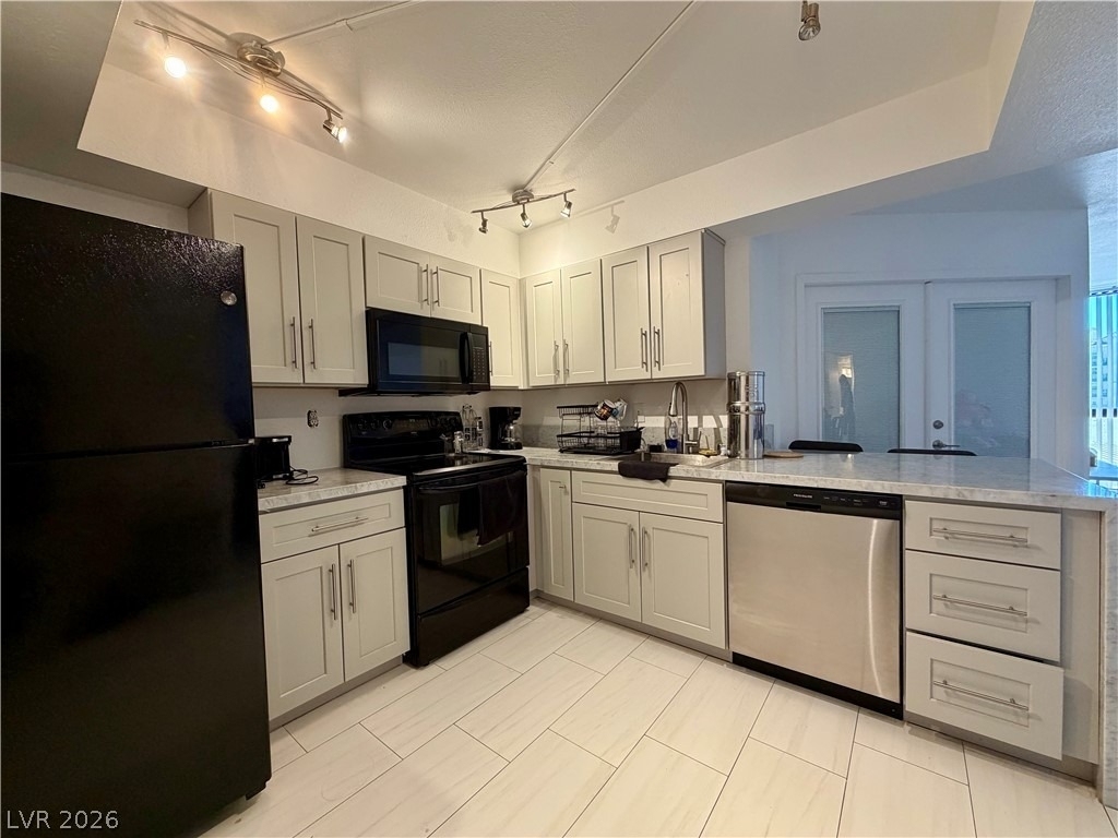 3930 University Center Drive - Photo 4