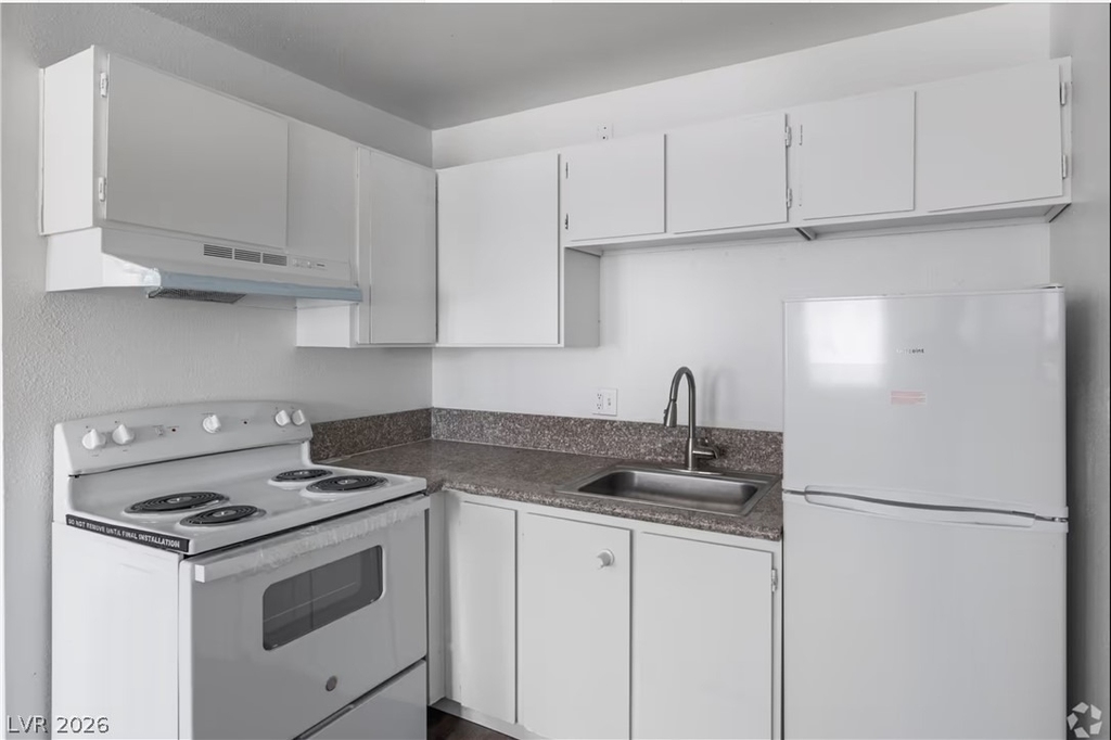 4330 Las Vegas Boulevard - Photo 1