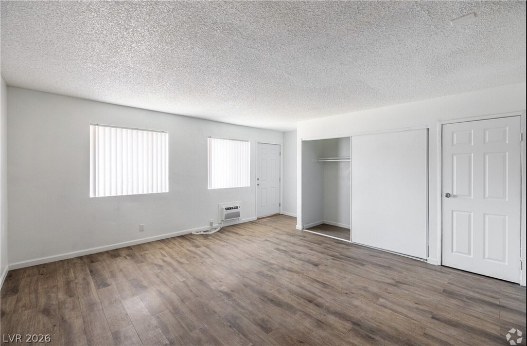 4330 Las Vegas Boulevard - Photo 2