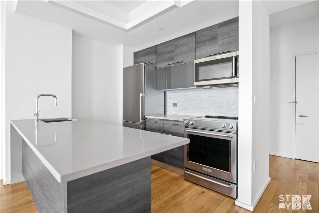 172 Montague Street - Photo 3