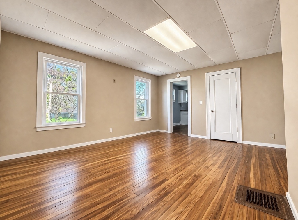 274 Chenango St - Photo 6