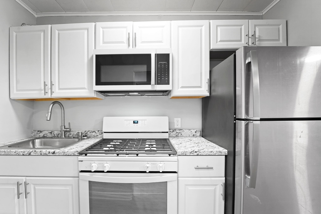 28 Lydia Street - Photo 3