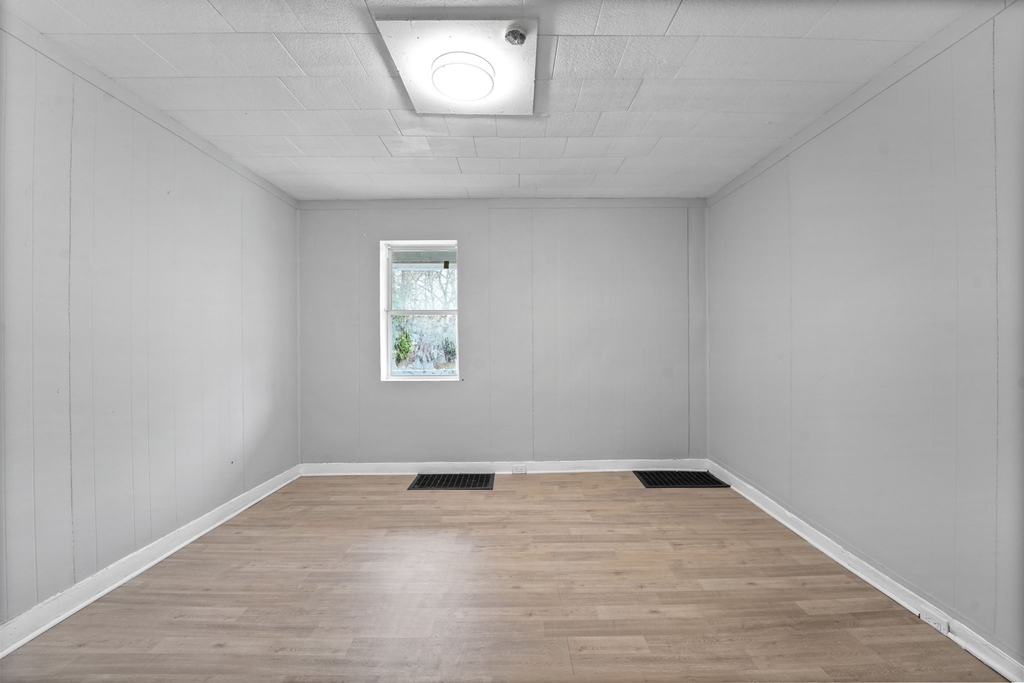 28 Lydia Street - Photo 5