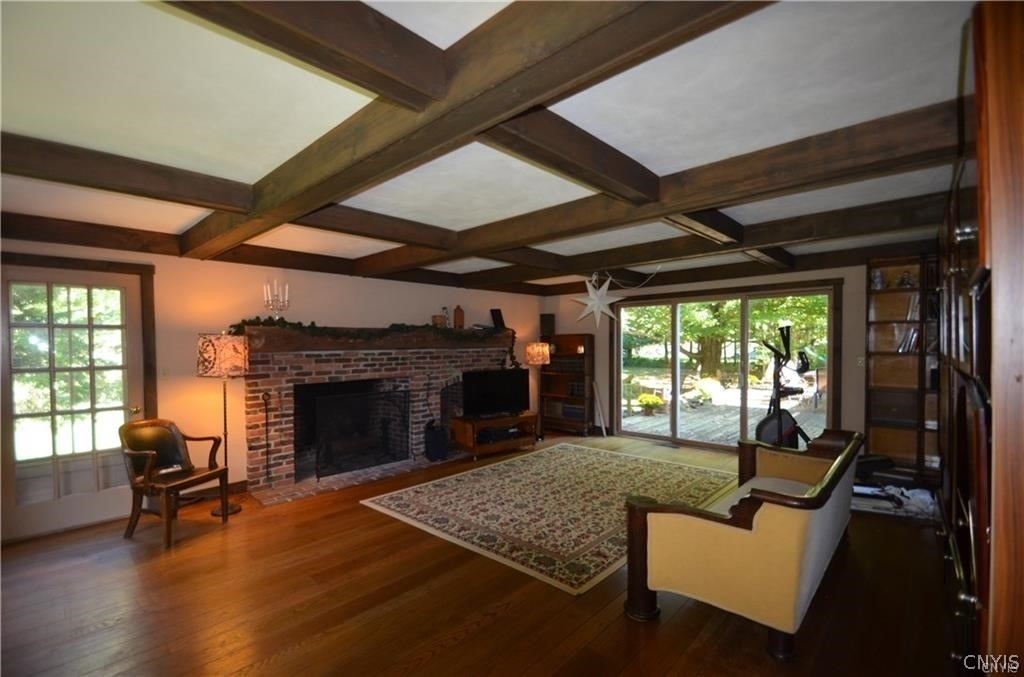 6891 Woodchuck Hill Road - Photo 1