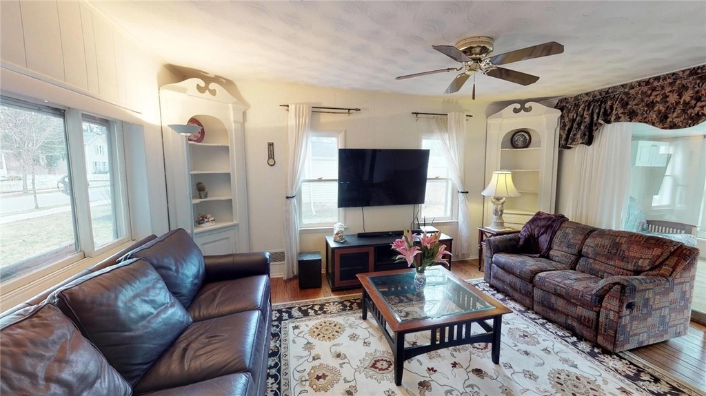 20 Boughton Avenue - Photo 2
