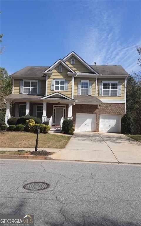 132 Lakeshore Parkway - Photo 0