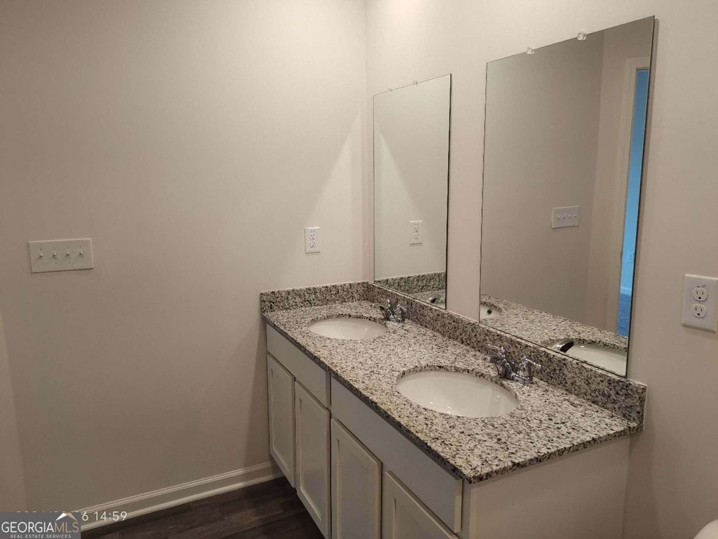 556 Pemberton Street - Photo 5