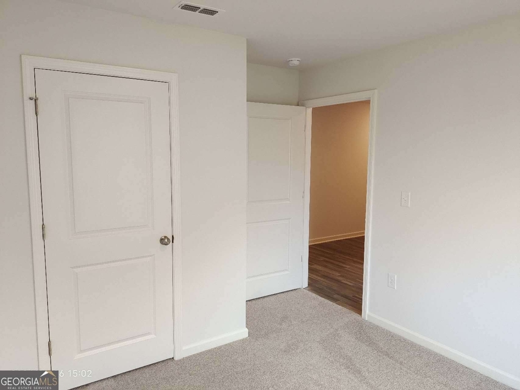 556 Pemberton Street - Photo 11