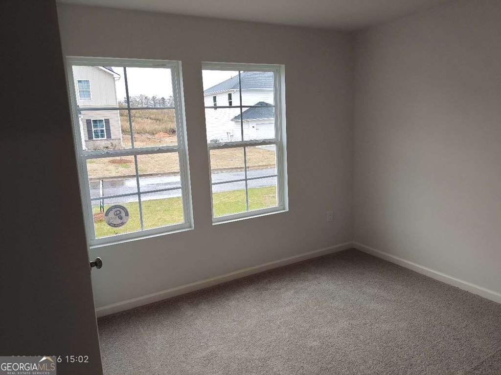 556 Pemberton Street - Photo 3