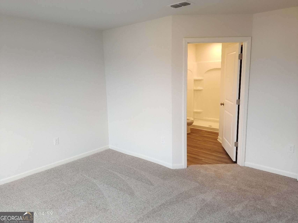 556 Pemberton Street - Photo 4