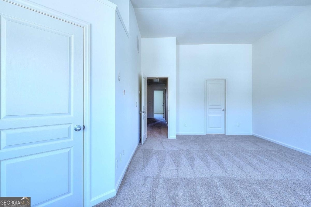 2658 Avanti Way - Photo 19