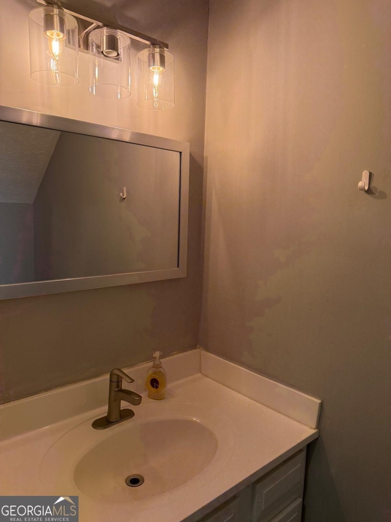 1020 Dassow Court - Photo 9