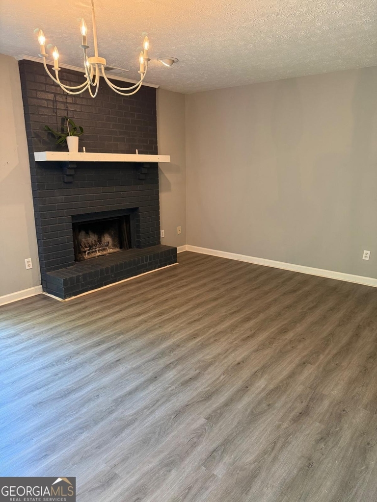 1020 Dassow Court - Photo 7