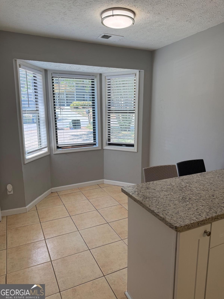 1020 Dassow Court - Photo 5