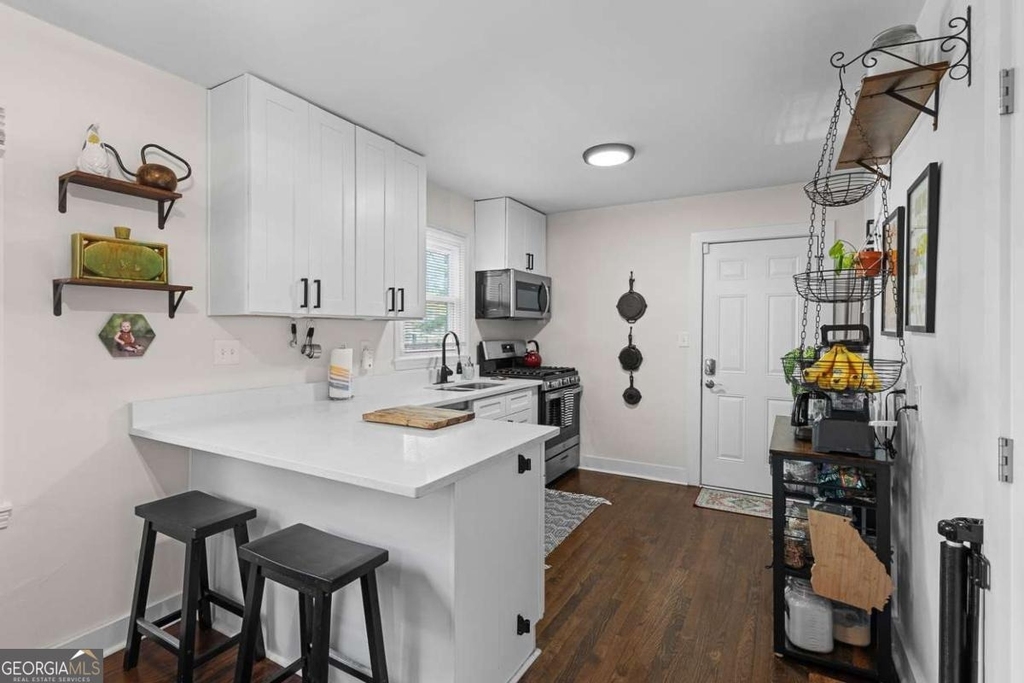 3418 Louise Street - Photo 8