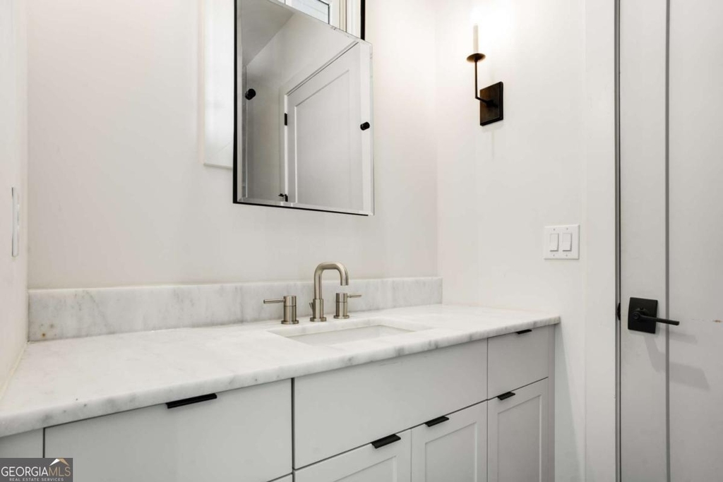 160 4th Street - Photo 16
