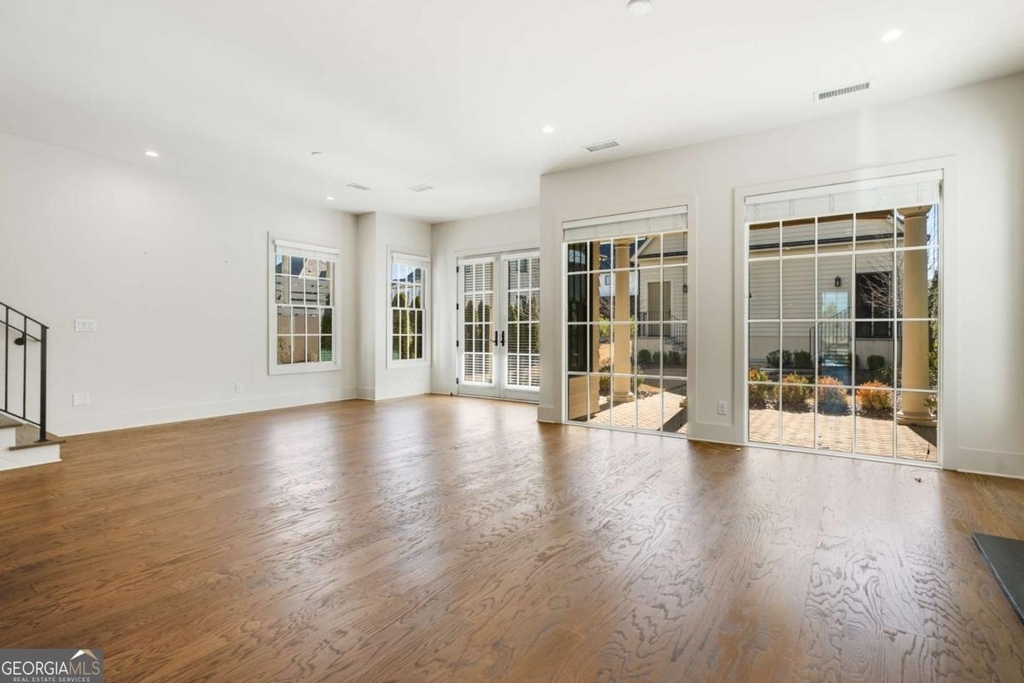 160 4th Street - Photo 5