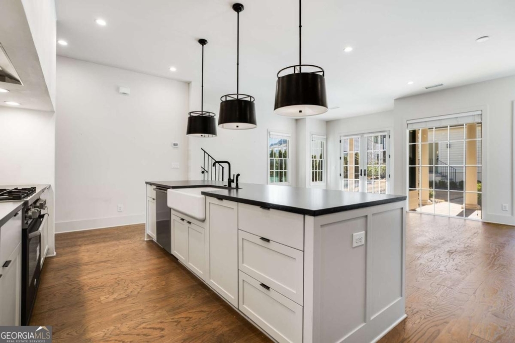 160 4th Street - Photo 11