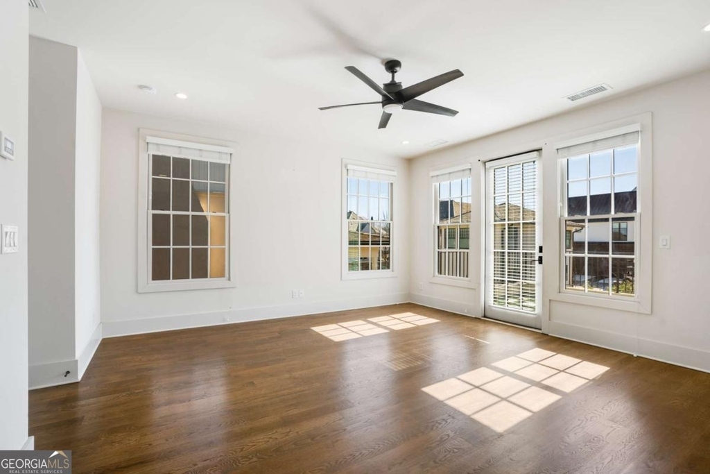 160 4th Street - Photo 18