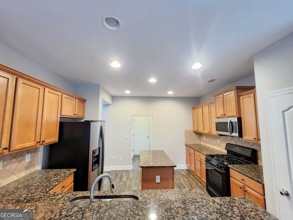 5520 Casey Valley Way - Photo 6