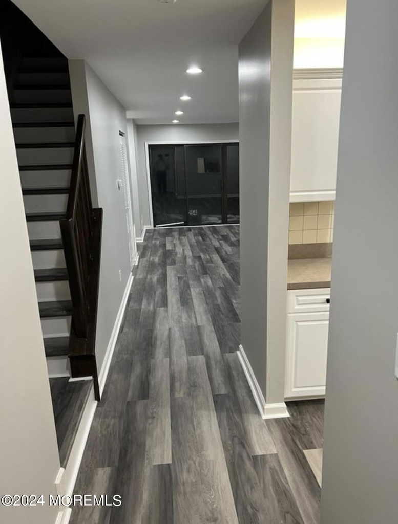254 Bromley Place - Photo 2