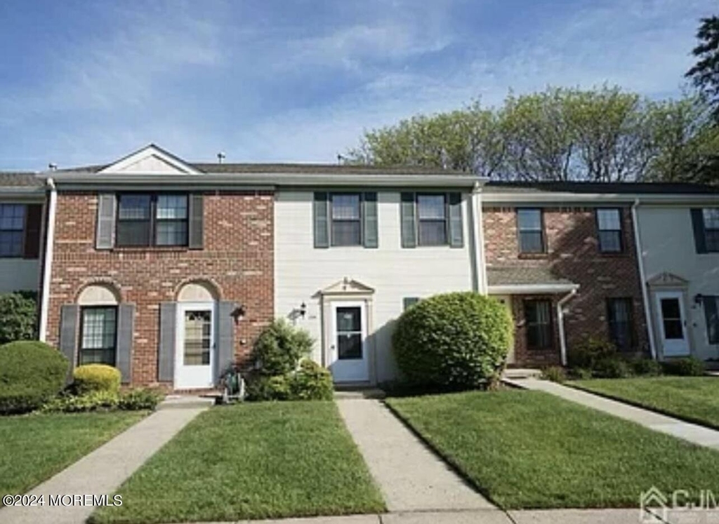 254 Bromley Place - Photo 1