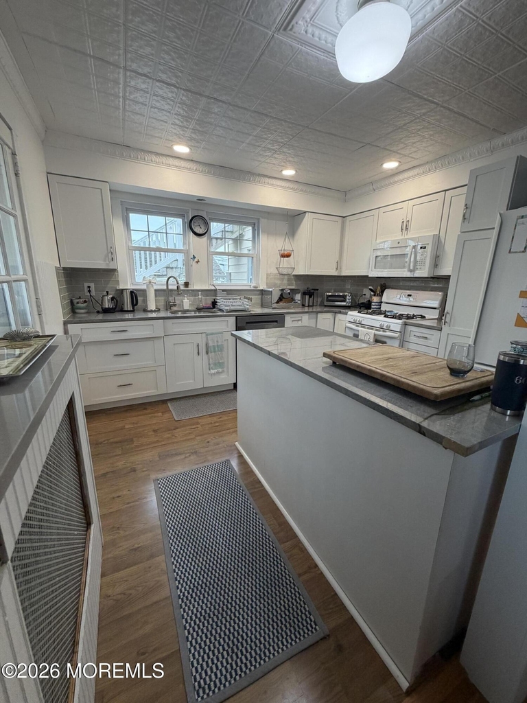 67 E Street - Photo 4