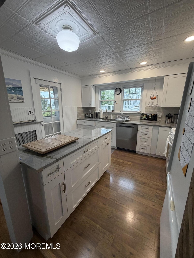 67 E Street - Photo 2