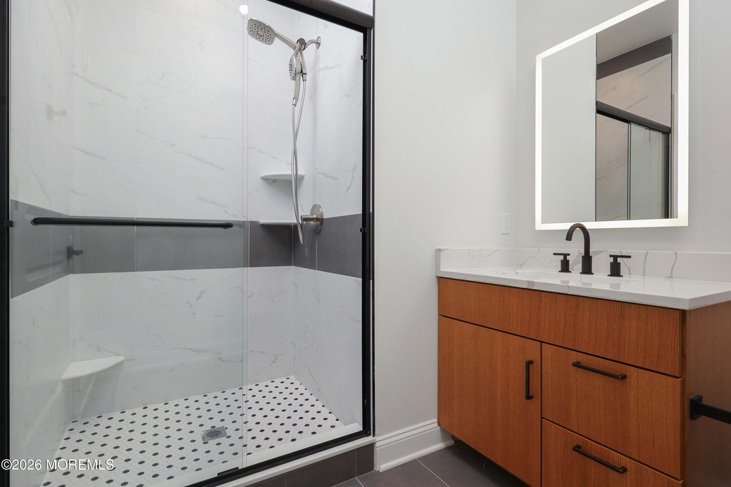 179 Chelsea Avenue - Photo 16