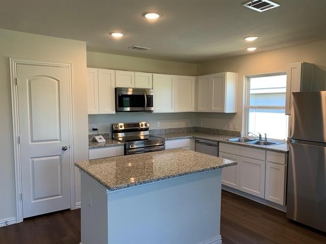 413 E Hull Street - Photo 4
