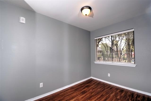9831 Walnut Street - Photo 7