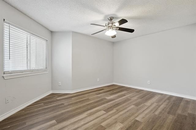 9805 Walnut Street - Photo 11