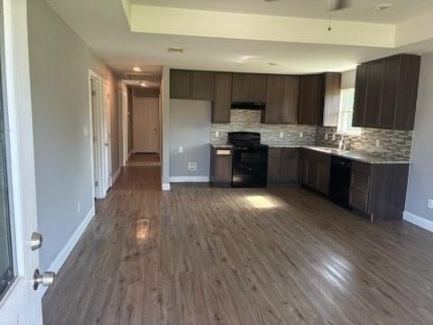107 E Miller - Photo 3