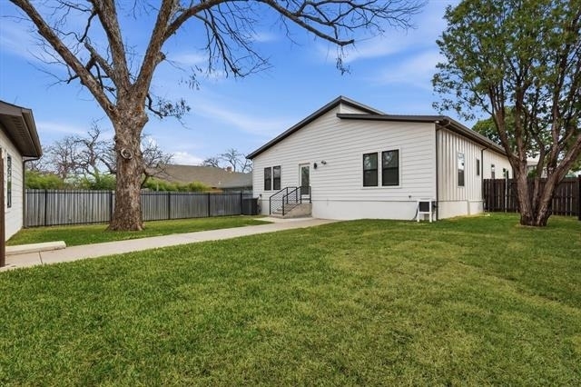 901 Elsbeth Street - Photo 37