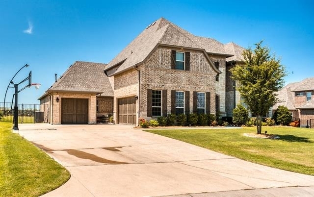 1208 Logan Trail - Photo 1
