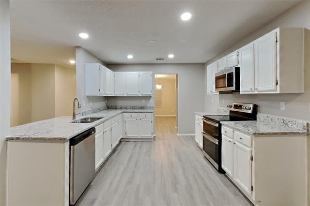 1516 Englewood Drive - Photo 2