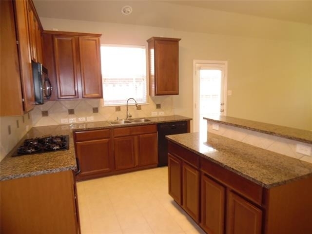 8572 Davis Drive - Photo 2