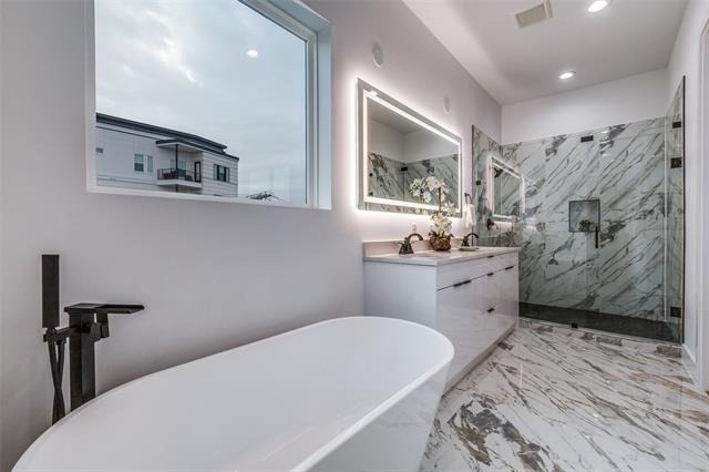 2714 N Carroll Avenue - Photo 16