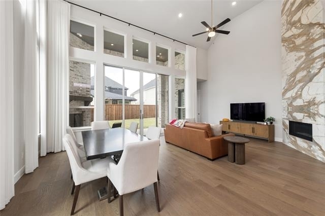 2790 Starwood Drive - Photo 2