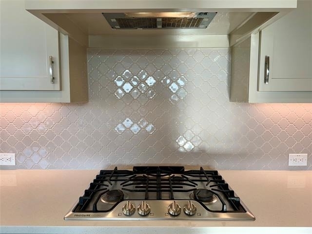1066 Fullerton Drive - Photo 9