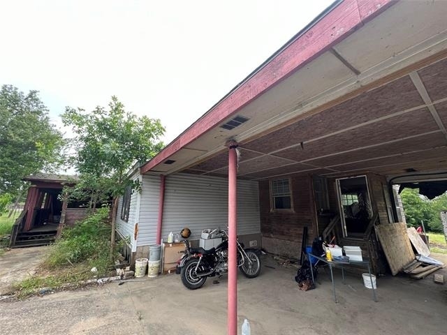 210 County Road 1015 - Photo 1