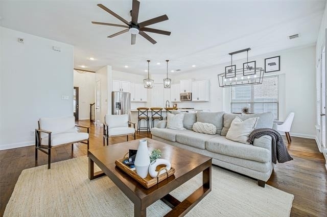 851 Forest Street - Photo 9