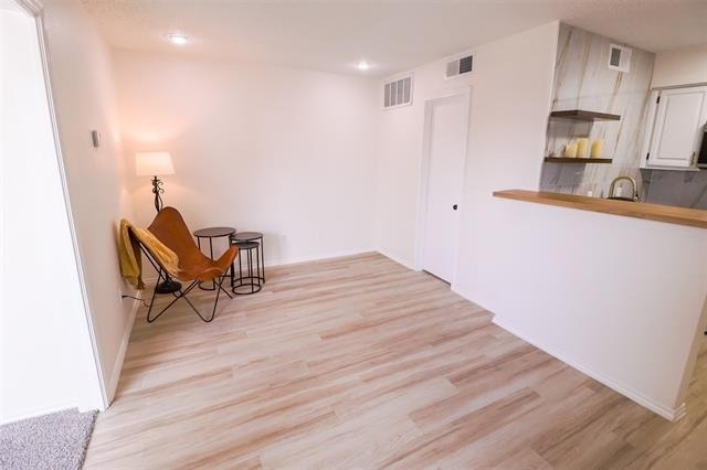 2309 Balsam - Photo 4