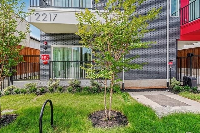 2217 N Fitzhugh Avenue - Photo 32