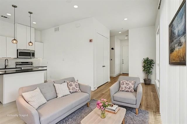 2217 N Fitzhugh Avenue - Photo 5