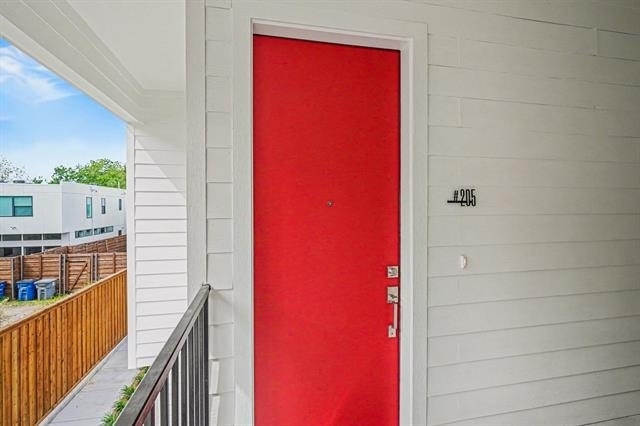 2217 N Fitzhugh Avenue - Photo 4