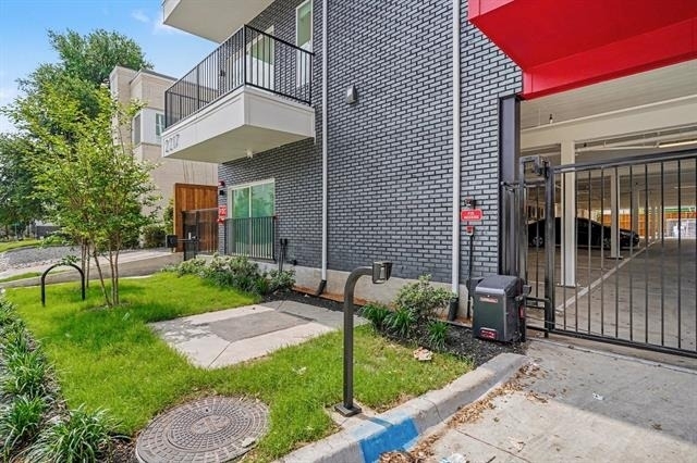 2217 N Fitzhugh Avenue - Photo 25