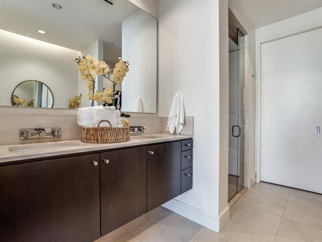 2408 Victory Park Lane - Photo 14