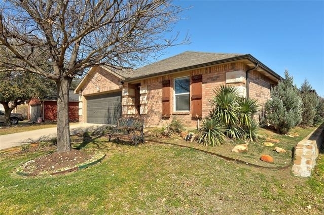 1409 Waterford Drive - Photo 1
