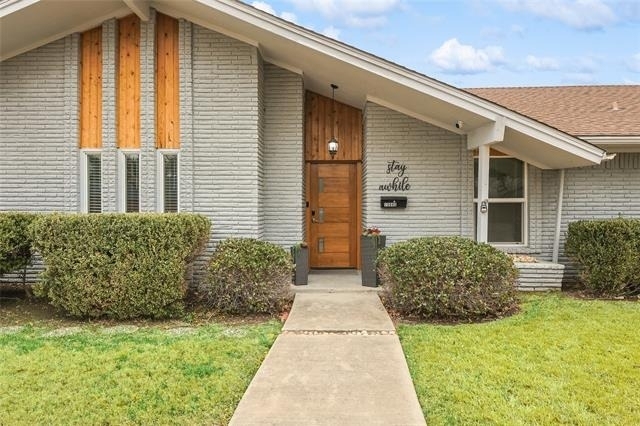 10040 Spokane Circle - Photo 2